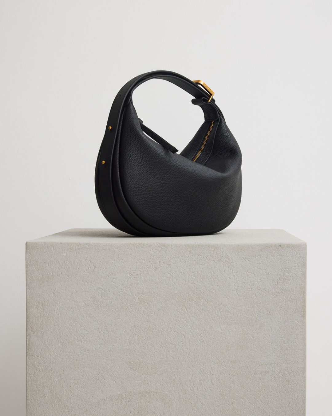 DARCY - BLACK
