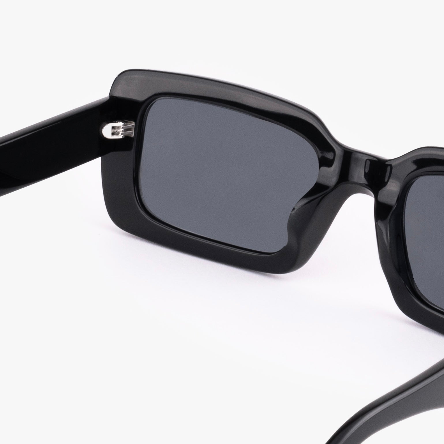 Demi Sunglasses Black Rectangular Frame